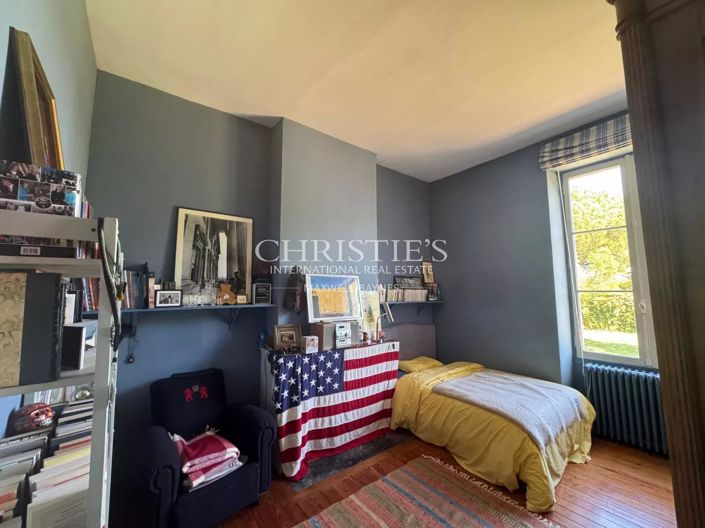 Image No.25-4 Bed House for sale