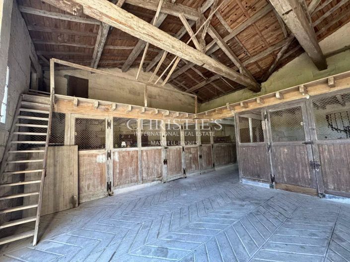 Image No.5-4 Bed House for sale