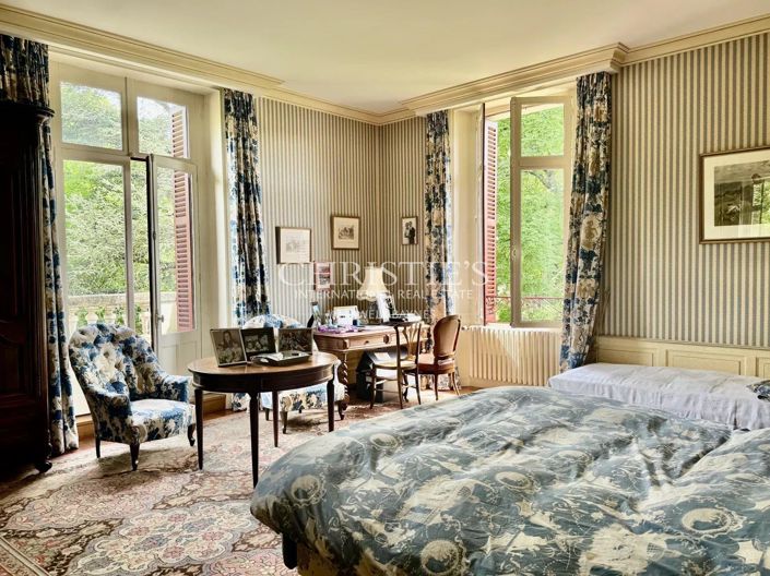 Image No.18-18 Bed House for sale