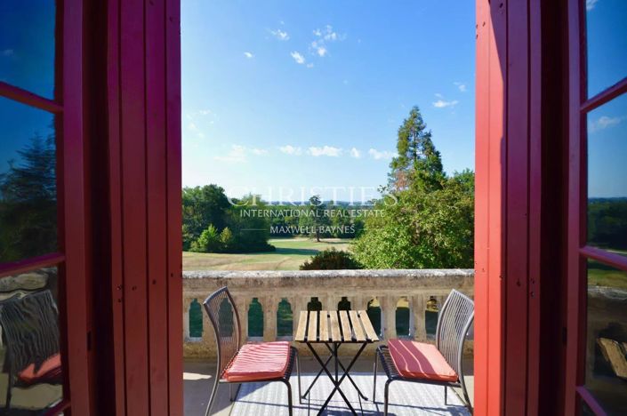 Image No.4-9 Bed House for sale