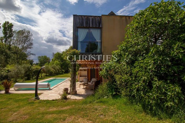 Image No.7-5 Bed House for sale