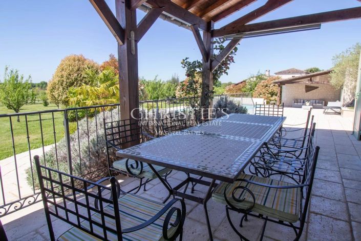 Image No.14-3 Bed House for sale