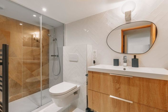 Image No.13-3 Bed Property for sale