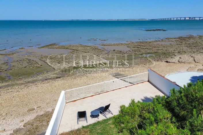 Image No.2-4 Bed House for sale