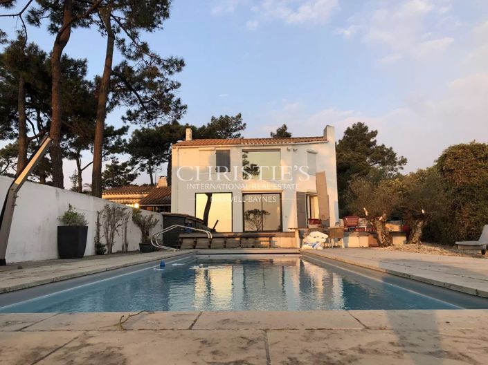 Image No.3-4 Bed House for sale