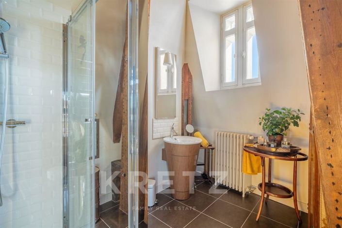 Image No.11-6 Bed House for sale