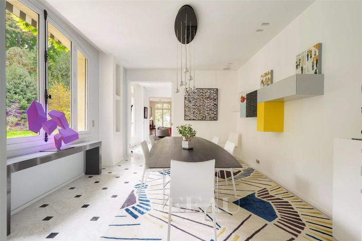 Image No.18-6 Bed House for sale