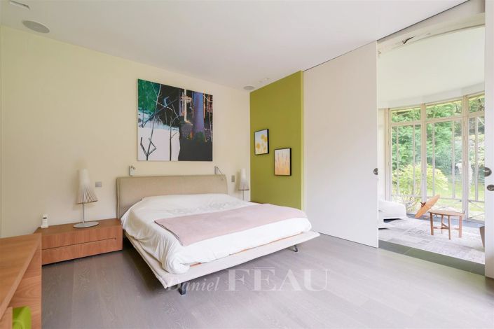 Image No.21-6 Bed House for sale