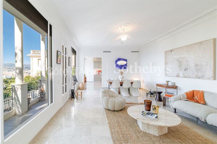 Image No.5-5 Bed Property for sale