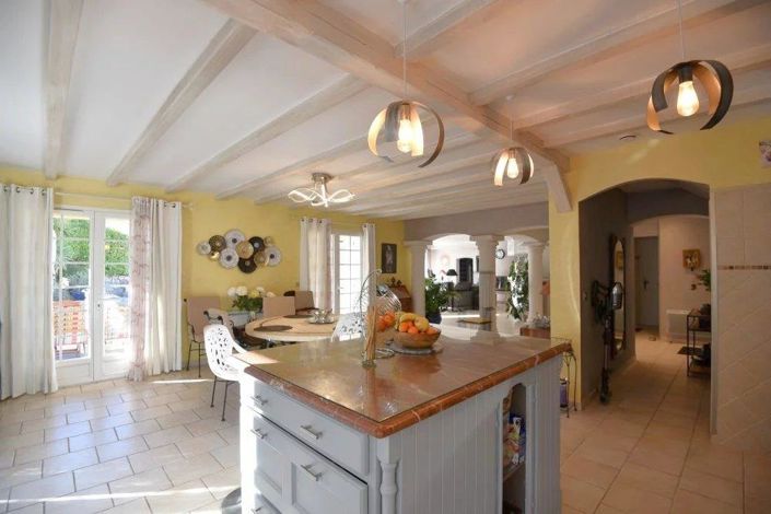 Image No.7-4 Bed House for sale