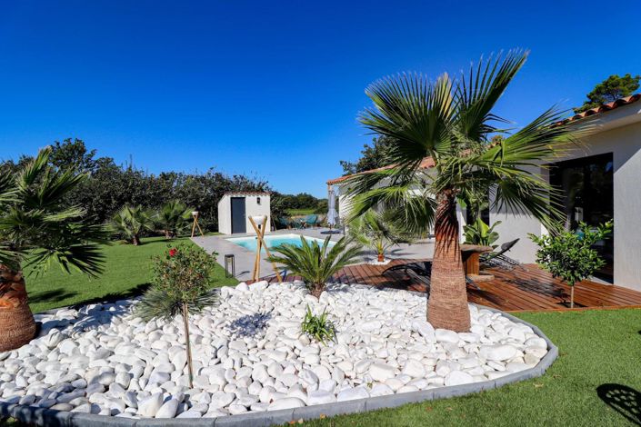 Image No.8-4 Bed House for sale