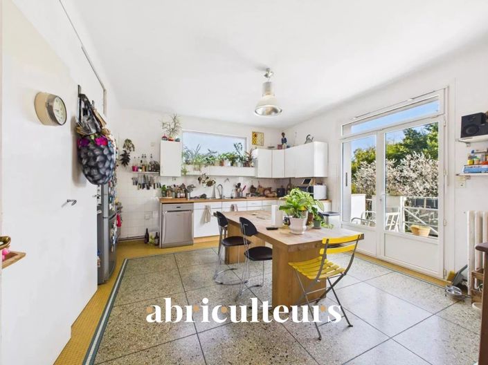 Image No.5-7 Bed House for sale