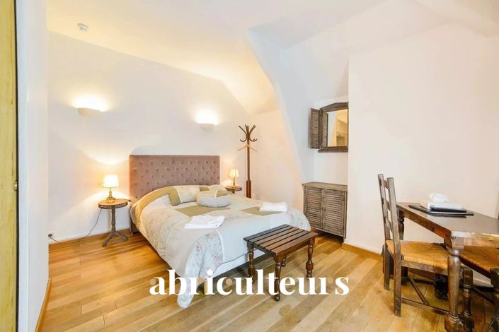 Image No.9-14 Bed House for sale