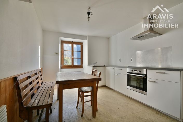 Image No.3-2 Bed House for sale