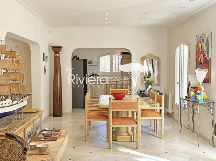 Image No.11-4 Bed House for sale