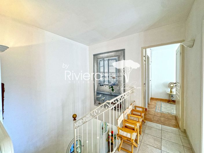 Image No.16-4 Bed House for sale