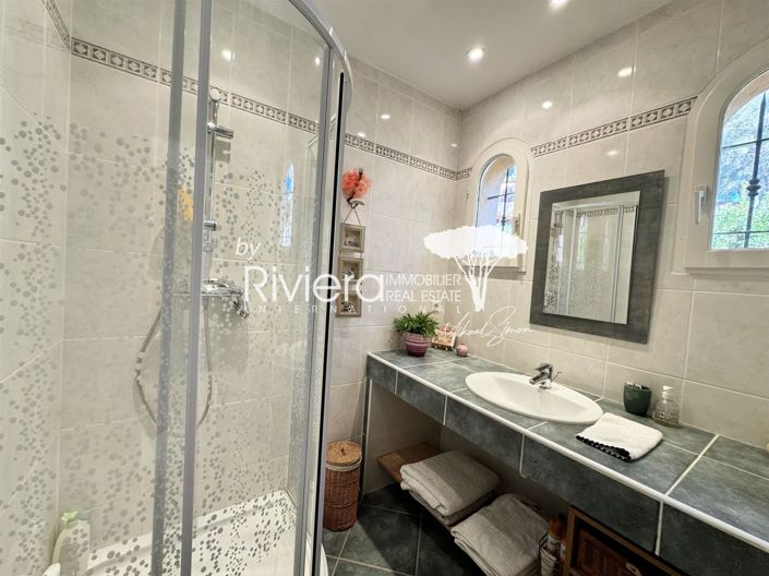 Image No.19-4 Bed House for sale