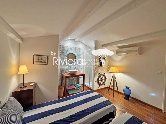 Image No.22-4 Bed House for sale