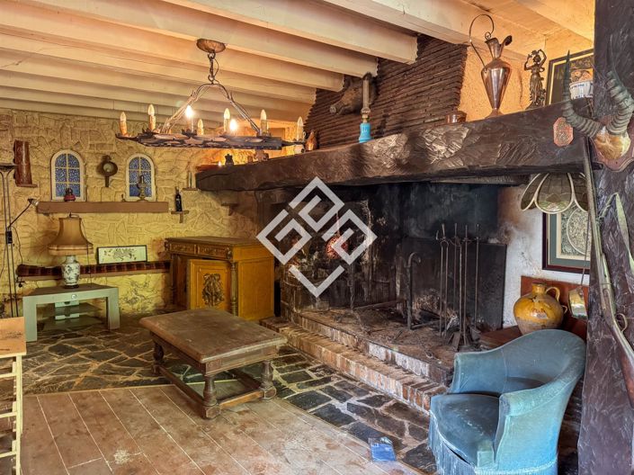 Image No.3-3 Bed House for sale