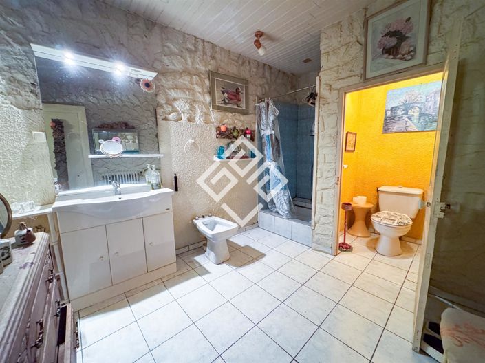 Image No.4-3 Bed House for sale