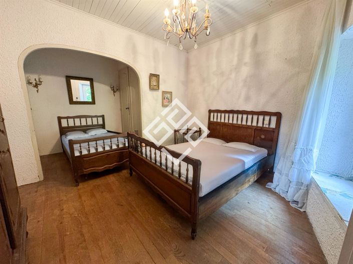 Image No.5-3 Bed House for sale