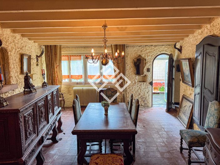 Image No.9-3 Bed House for sale