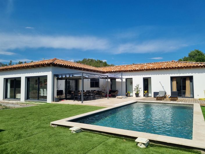 Image No.1-4 Bed House for sale