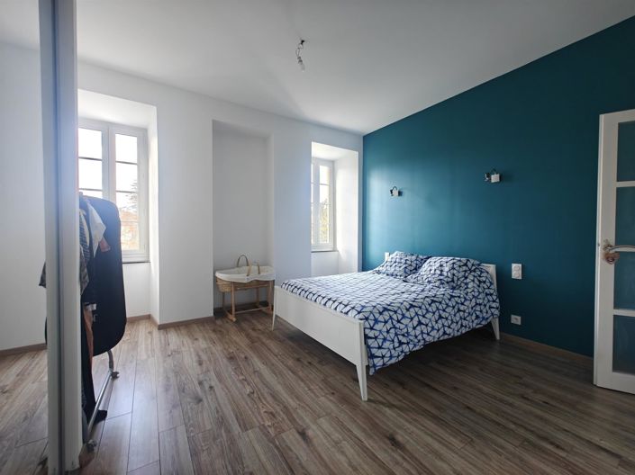 Image No.17-3 Bed House for sale