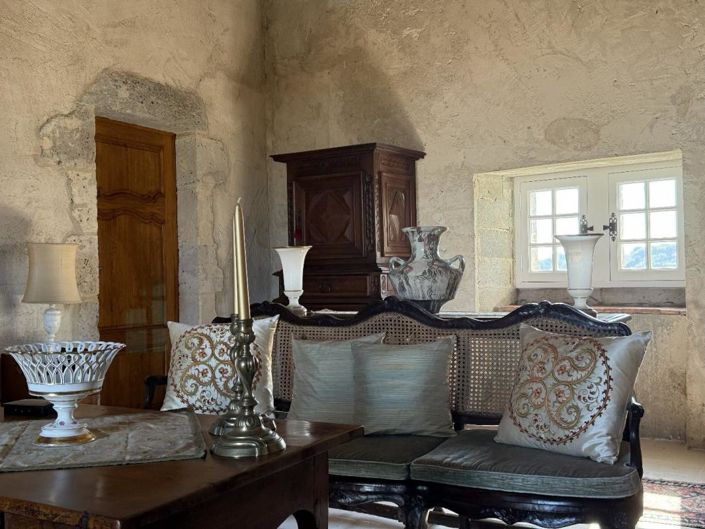 Image No.6-2 Bed Property for sale