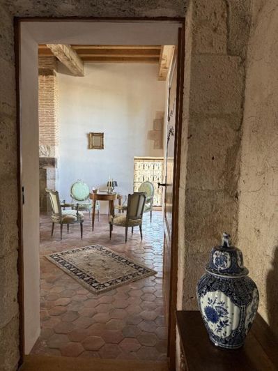 Image No.7-2 Bed Property for sale