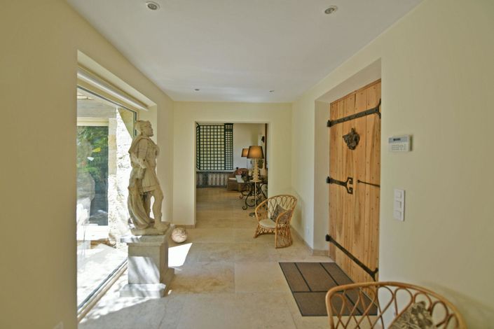 Image No.4-5 Bed House for sale