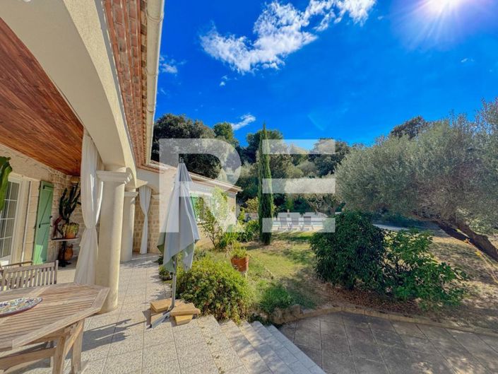 Image No.3-3 Bed House for sale