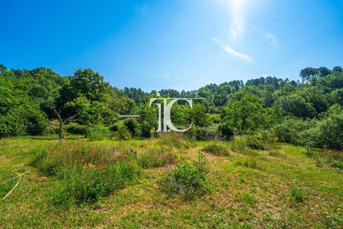 Image No.25-4 Bed House for sale