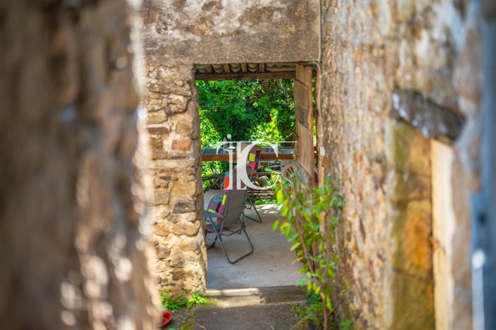 Image No.3-4 Bed House for sale