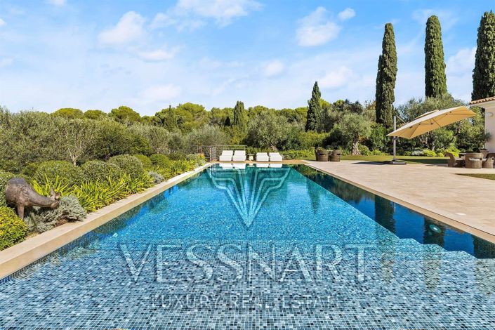 Image No.2-6 Bed House for sale