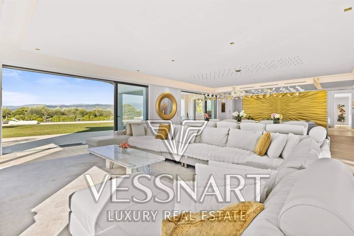 Image No.7-6 Bed House for sale