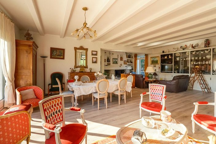 Image No.4-6 Bed House for sale