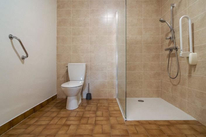 Image No.15-5 Bed House for sale