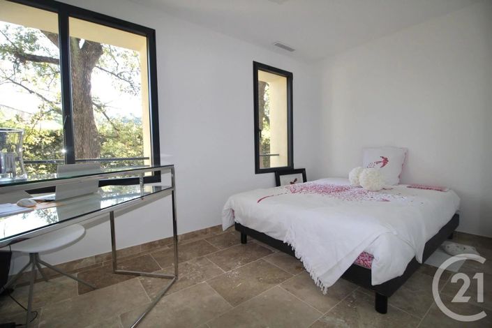 Image No.7-3 Bed Apartment for sale