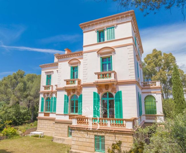 Image No.1-7 Bed House for sale