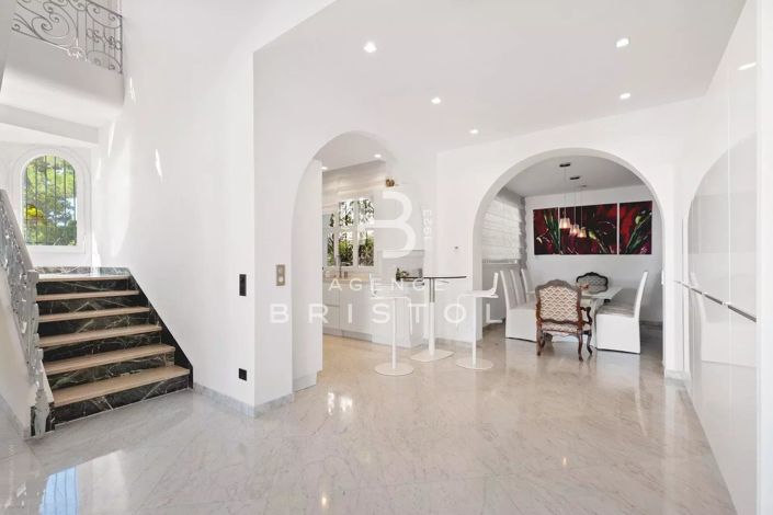 Image No.10-4 Bed House for sale