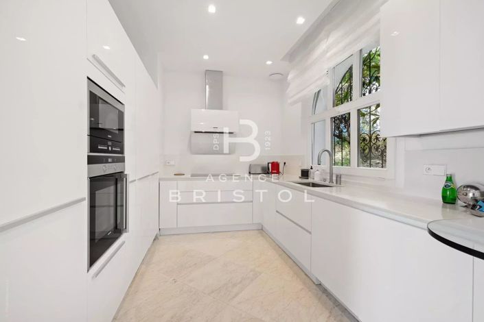 Image No.15-4 Bed House for sale