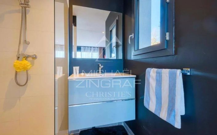 Image No.9-4 Bed House for sale