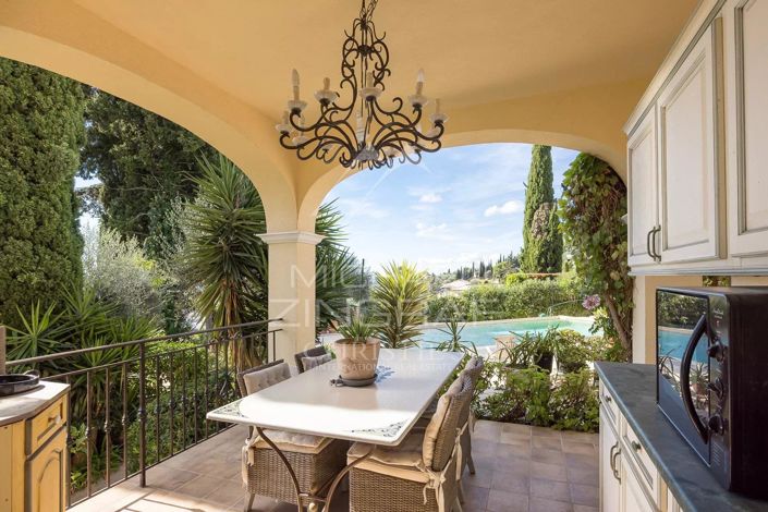 Image No.6-4 Bed House for sale