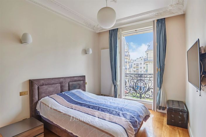 Image No.8-3 Bed Apartment for sale