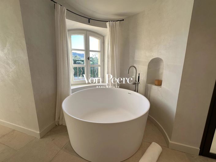 Image No.11-4 Bed House for sale