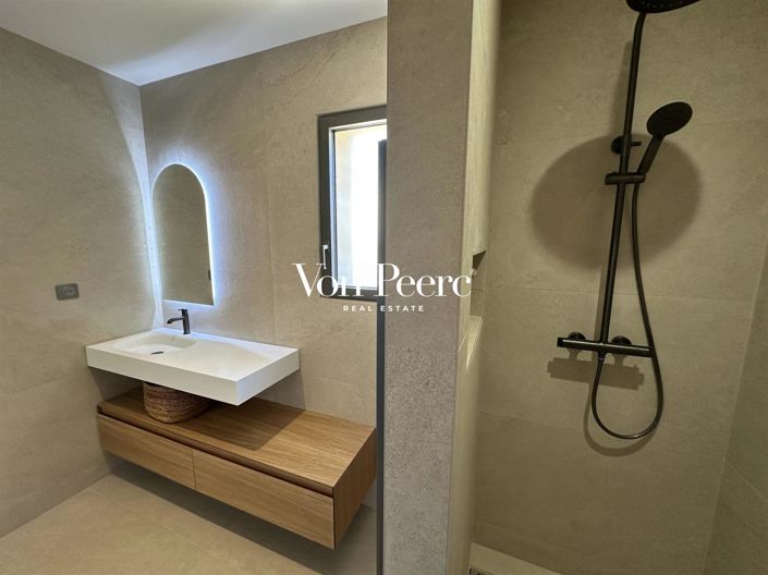 Image No.16-4 Bed House for sale