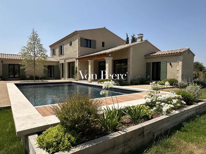 Image No.1-4 Bed House for sale