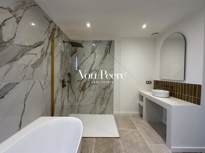 Image No.22-4 Bed House for sale