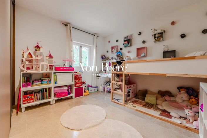 Image No.16-4 Bed House for sale